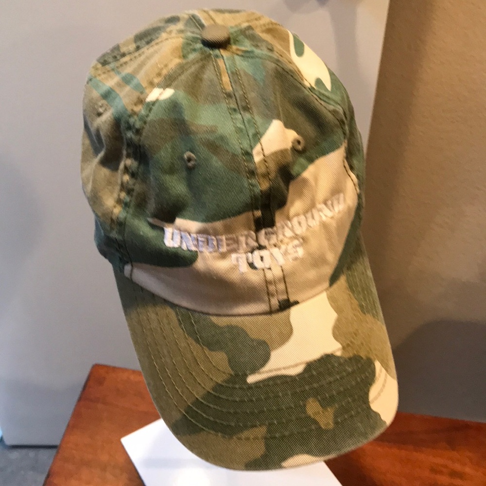 NWOT RARE “UNDERGROUND TOYS” BASEBALL CAP